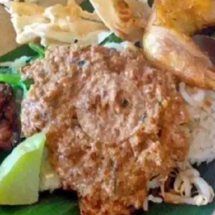 Nasi Pecel Ayam Goreng