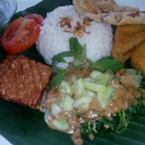 Nasi Pecel Biasa