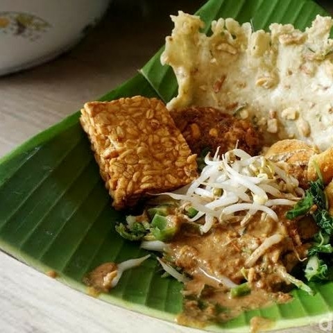 Nasi Pecel Bu Darwati
