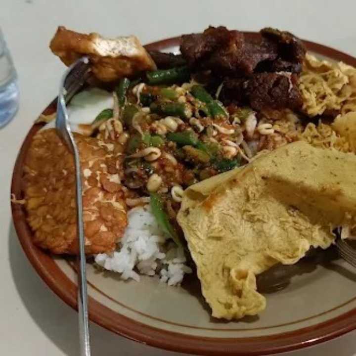 Nasi Pecel Daging 