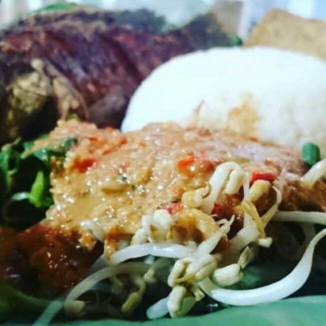 Nasi Pecel Ikan