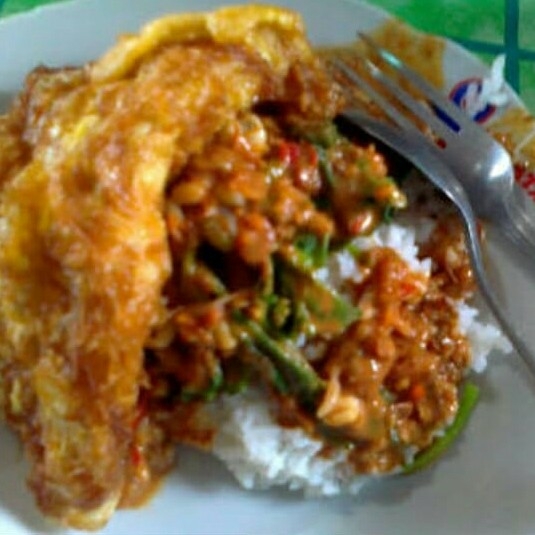 Nasi Pecel Telor