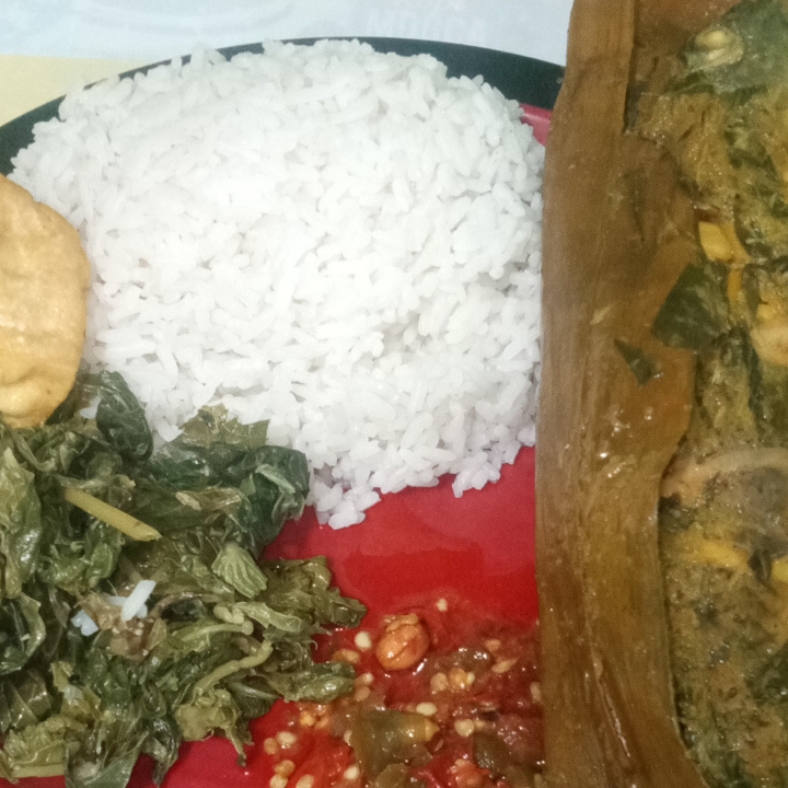 Nasi Pepes Ikan Mas Pekedel