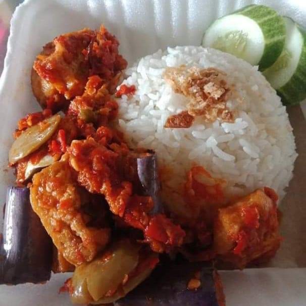Nasi Putih Ayam Sambal