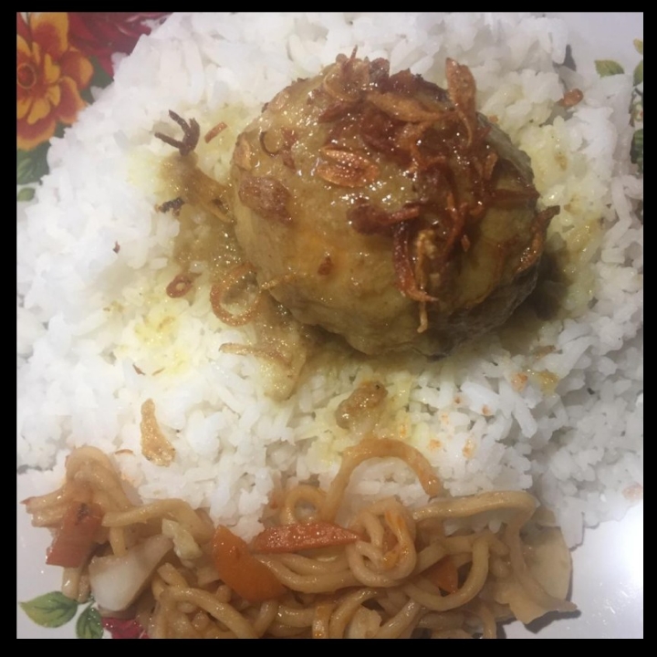Nasi Putih Karih Telur