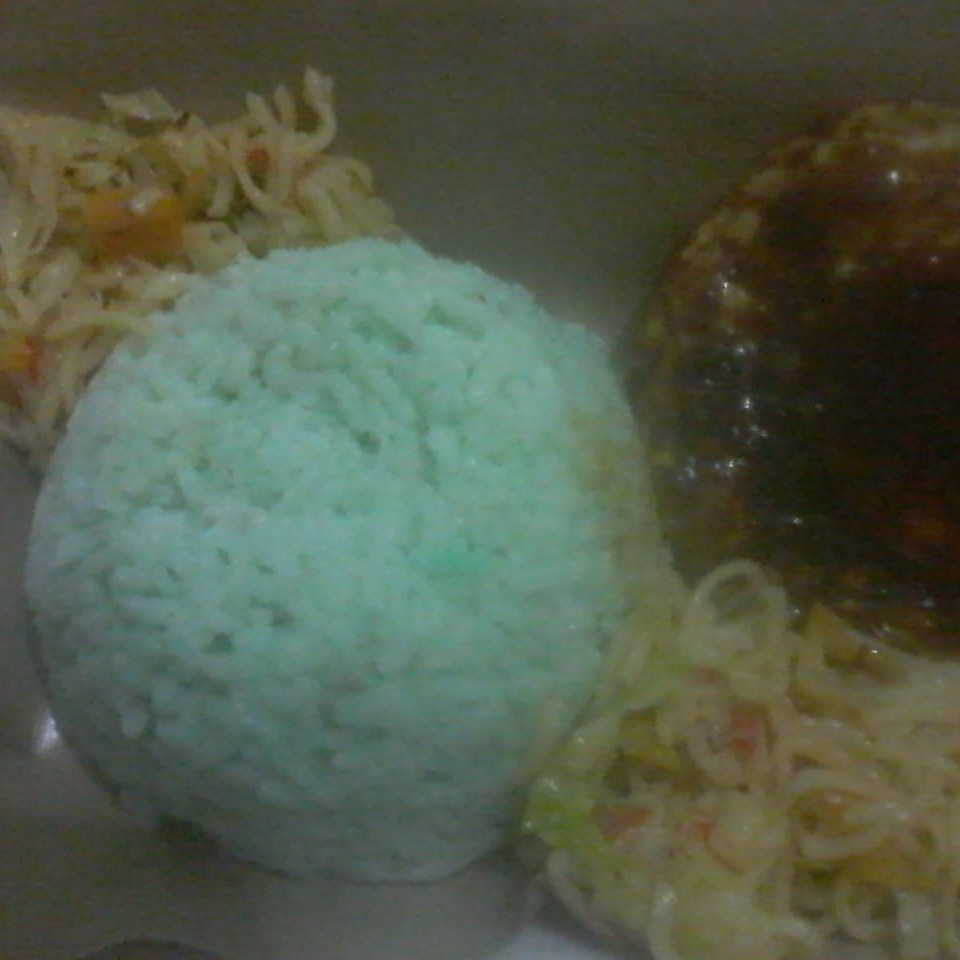 Nasi Putih Pandan Telur