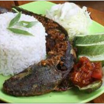 Nasi Putih Pecel Lele