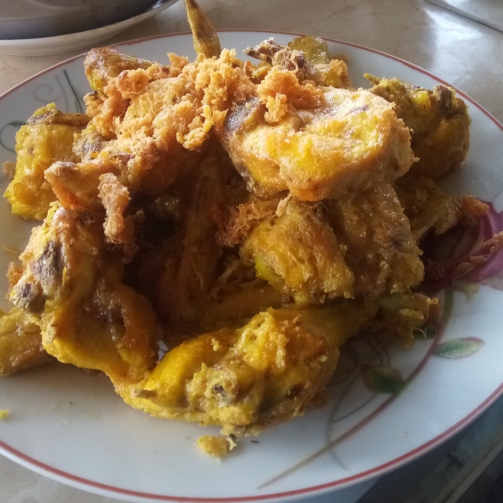 Nasi Rames Ayam Goreng