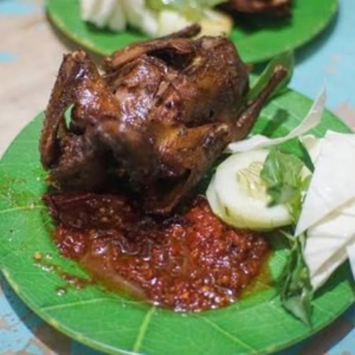 Nasi Sambal Lalapan Dara Goreng