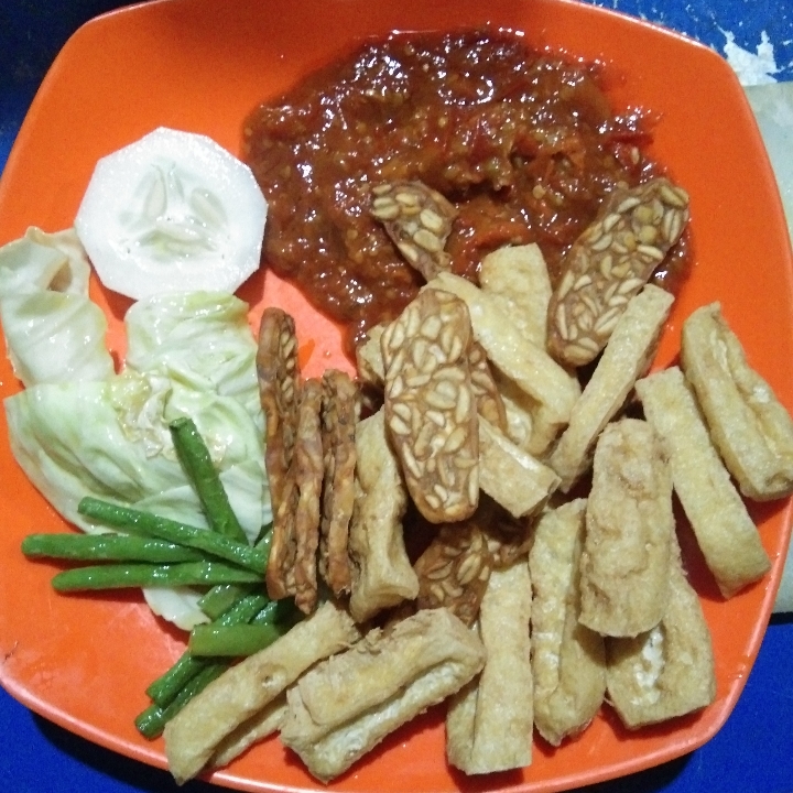 Nasi Tahu Tempe Goreng