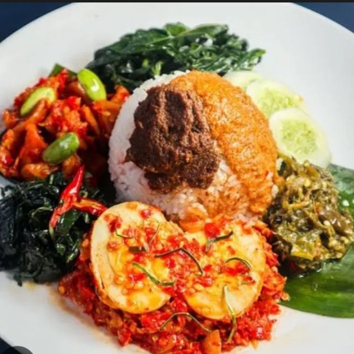 Nasi Telor Balado