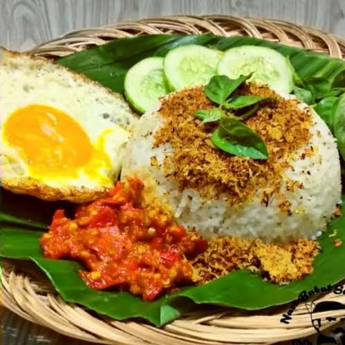 Nasi Telor Dadar