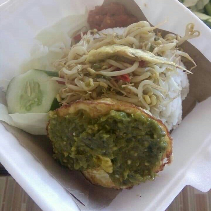 Nasi Telur Ceplok Cabe Jo