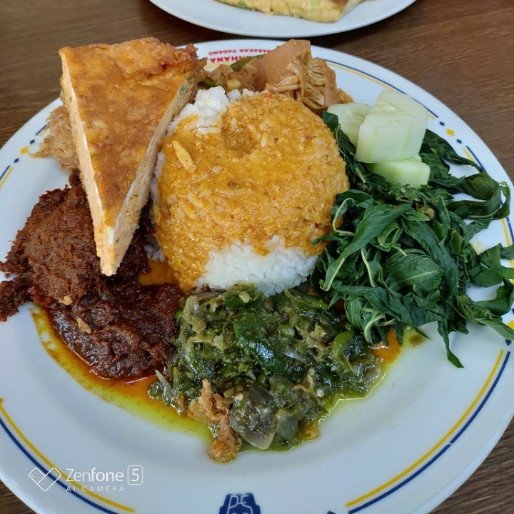 Nasi Telur Dadar