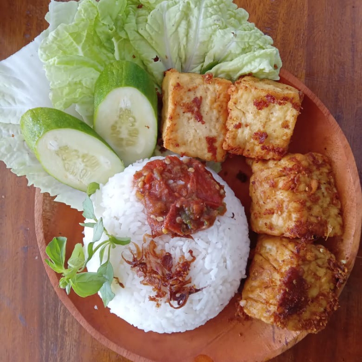Nasi Tempe Tahu Penyet