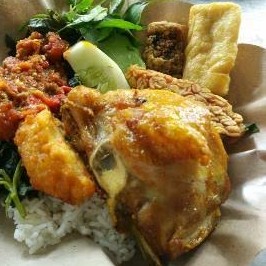 Nasi Tempong Ayam Sayap