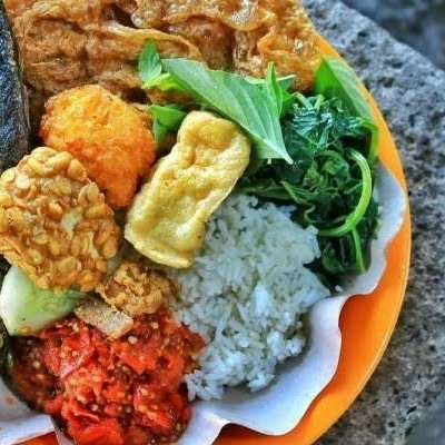 Nasi Tempong Bu Darwati