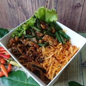 Nasi Tongkol Pedas