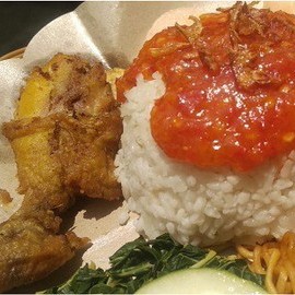 Nasi Uduk Ayam