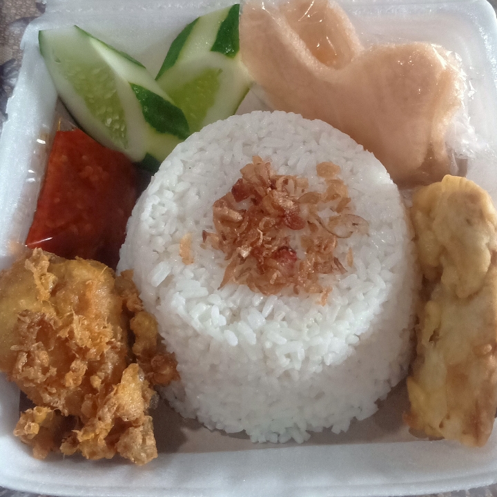 Nasi Uduk Ayam