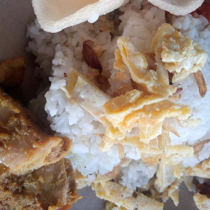 Nasi Uduk Ayam Kampung