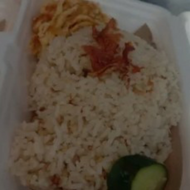 Nasi Uduk Ayam Suwir