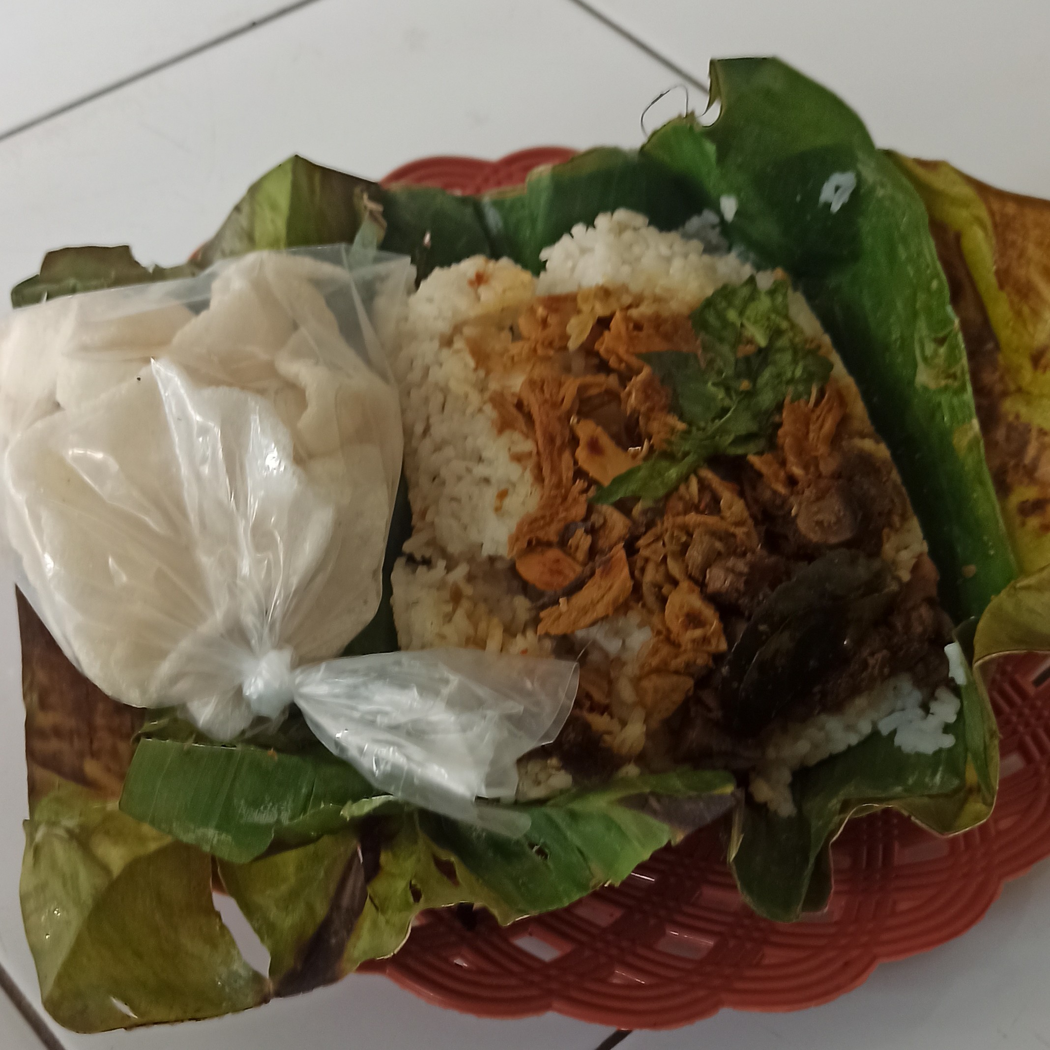 Nasi Uduk Bakar Ayam Suwir