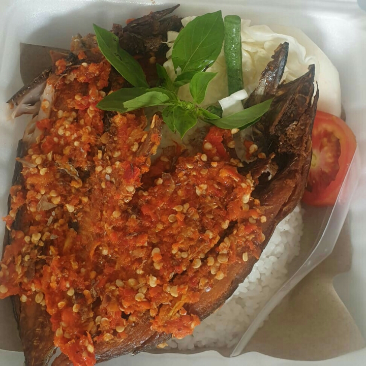 Nasi Uduk Ikan Asin