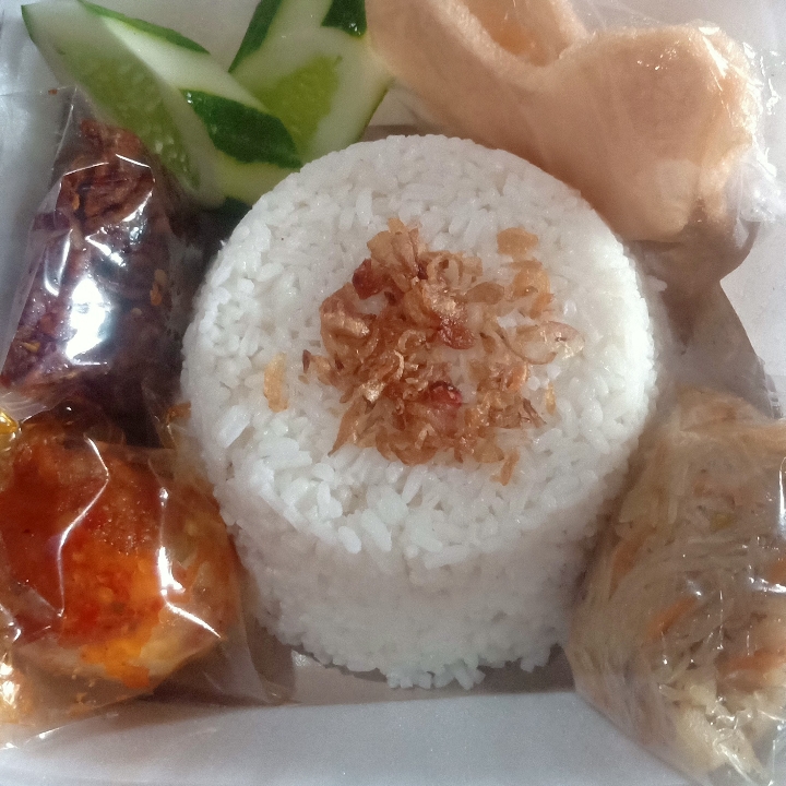 Nasi Uduk Telor