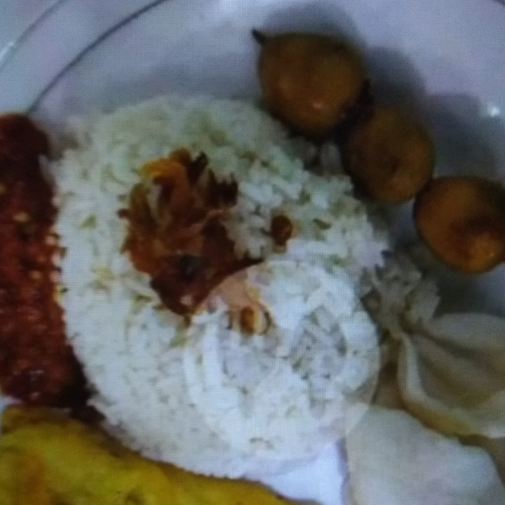 Nasi Uduk Telur Sate