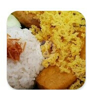 Nasi Uduk Tempe Tahu Kremes