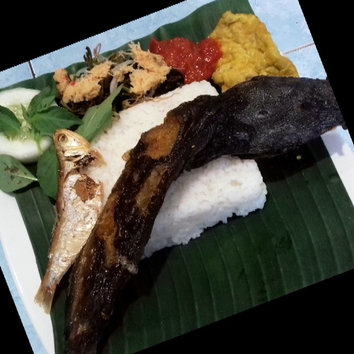 Nasi Urap-urap Lele goreng