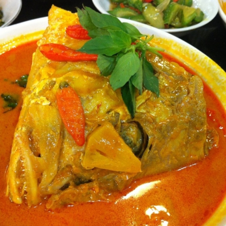 Nasi ikan mas gulai