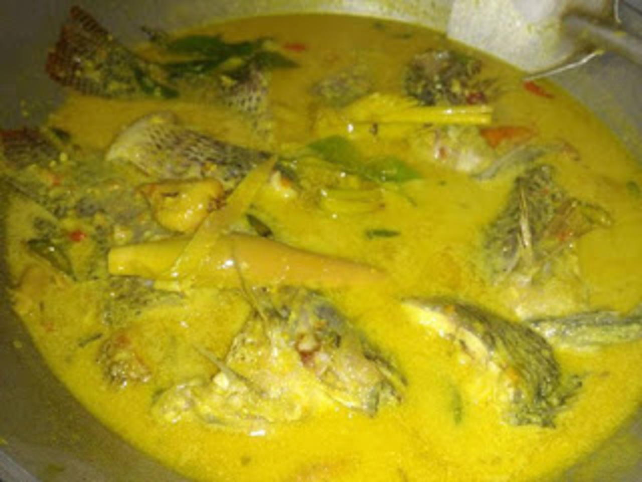 Nasi Ikan Nila