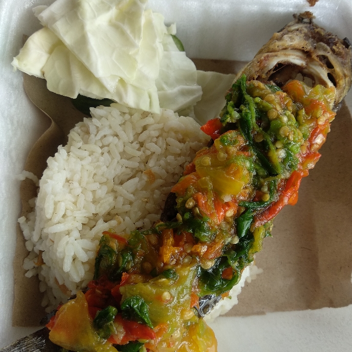 Nasiliwet Lele Goreng Sambel Ijo