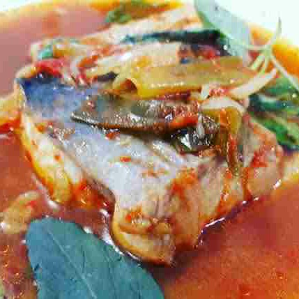 Nasinl pindang Ikan Baung
