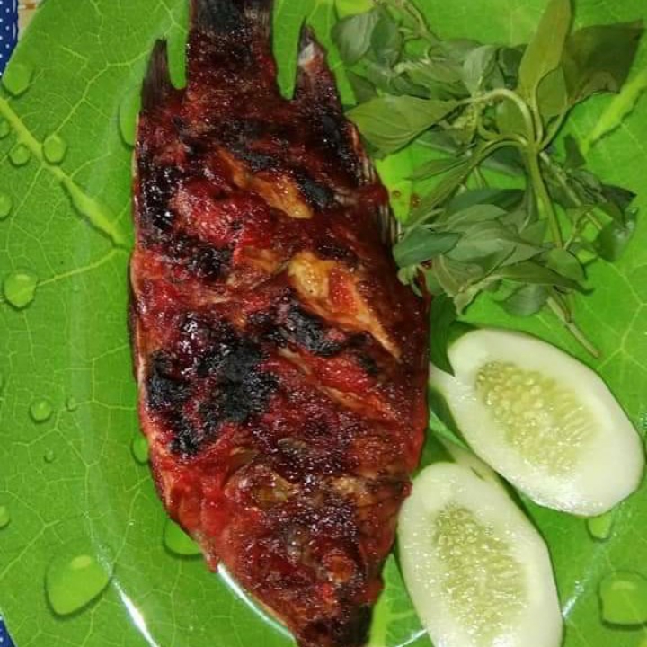 Nila Bakar 