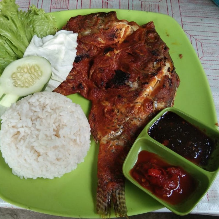 Nila Bakar dan Nasi