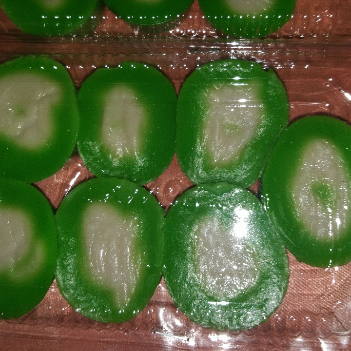 Nona manis 