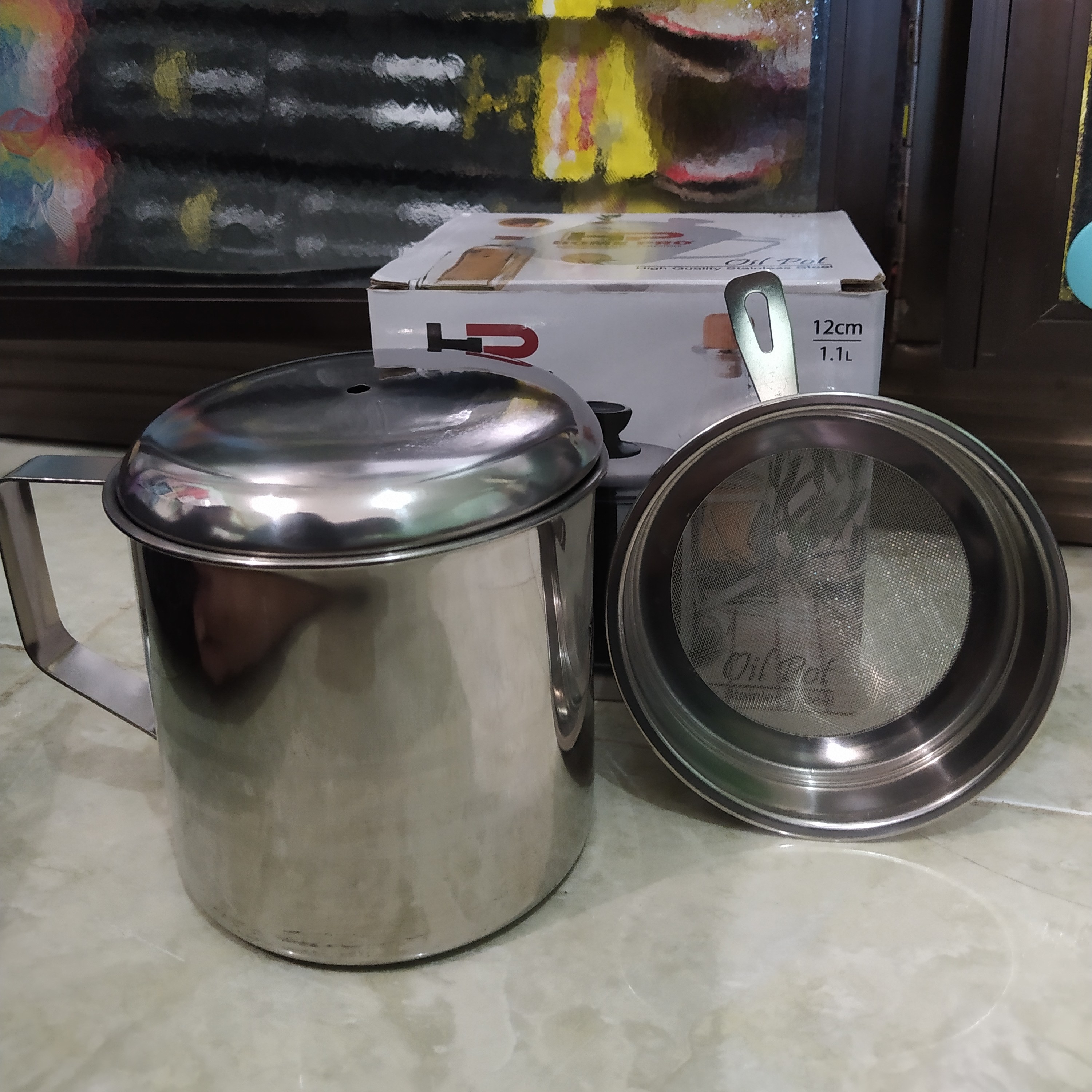 Oil Pot