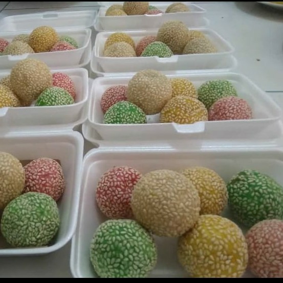 Onde-onde Isi Kacang Rainbow