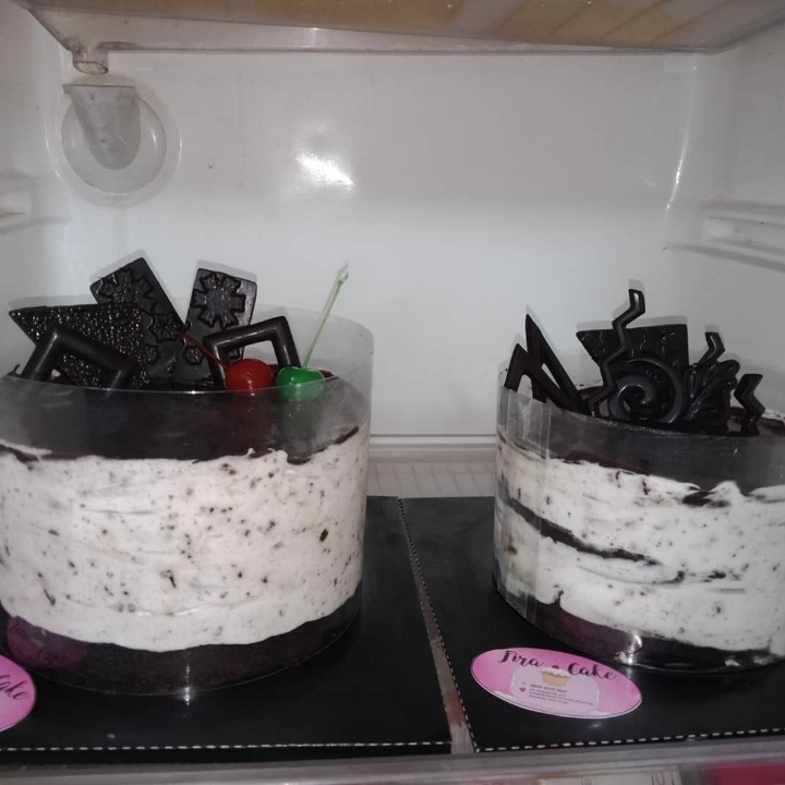 Oreo Chocolate Cake Small