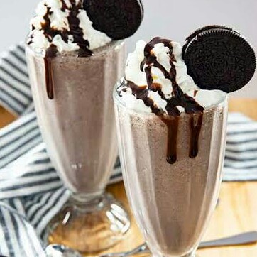 Oreo Milk Shake