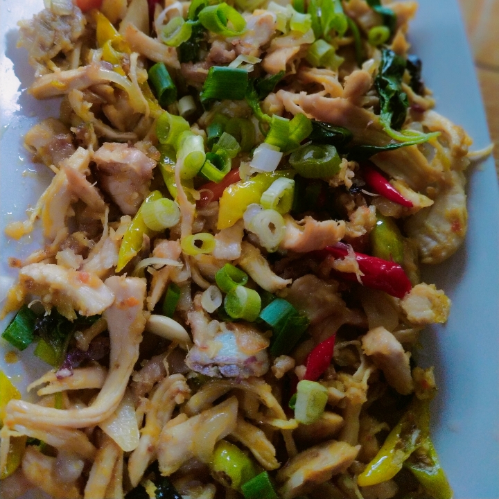 Oseng Ayam Suwir