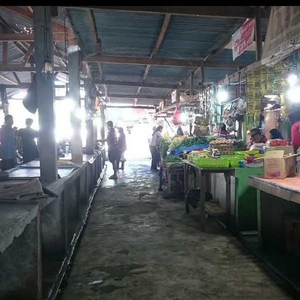 PASAR TRADISIONAL AROEPALA 2