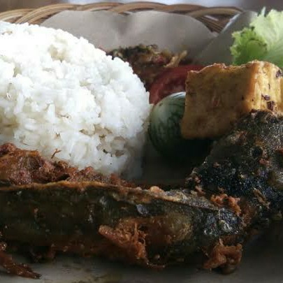 PECEL LELE - Bungkus sterofoam