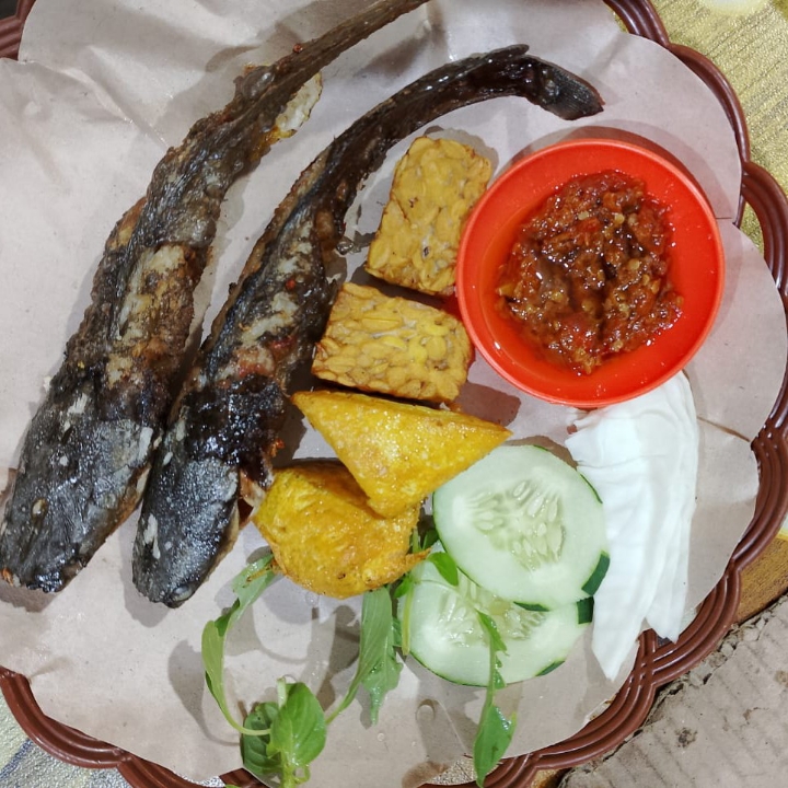 PECEL LELE 