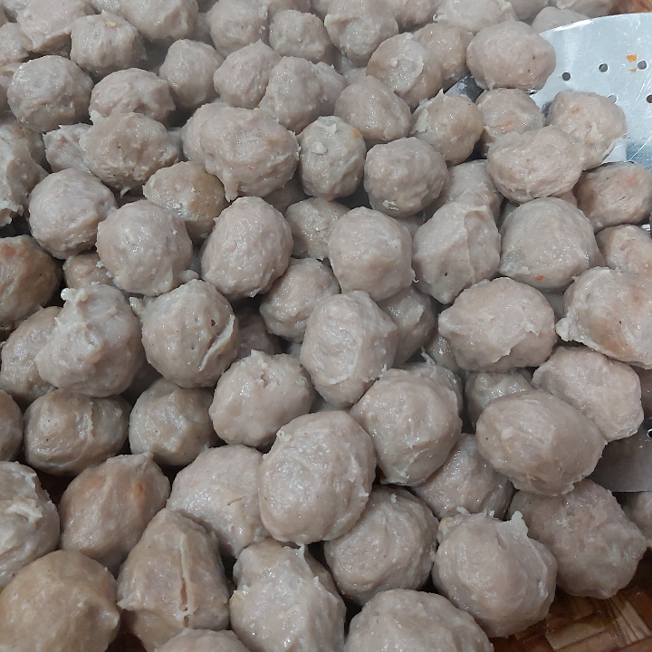 PENTOL DAGING SAPI ISI SAMBEL MERCON 2