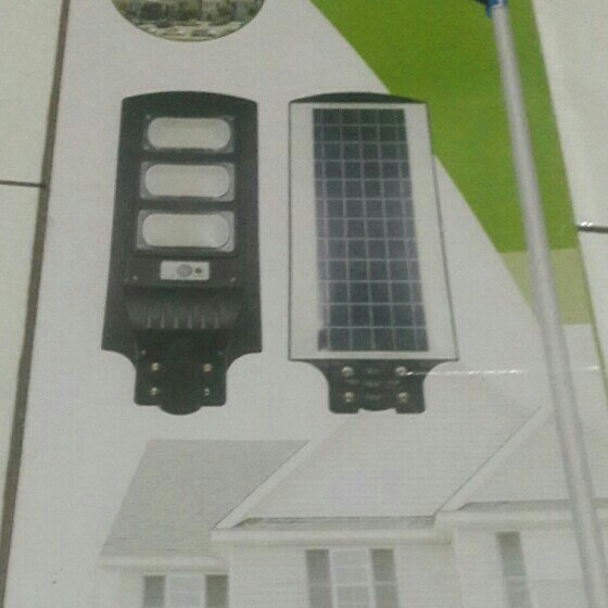 PJU Tenaga Surya 90W