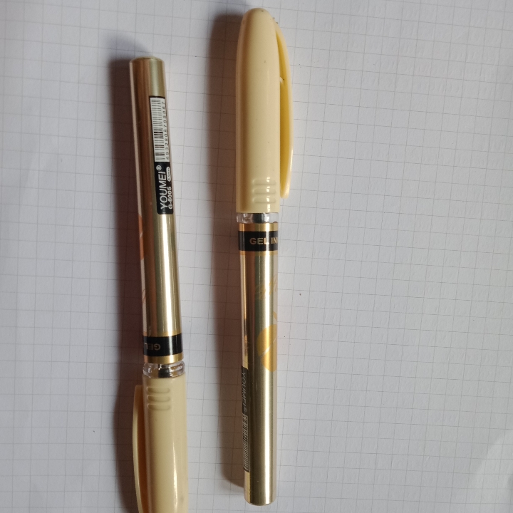 PULPEN APPLE WARNA KUNING TINTA HITAM 